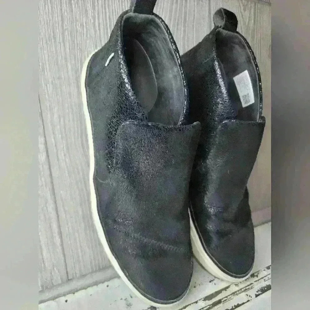 TOMS Paxton Slipons in Black Metallic Crackle Suede Leather Women's 9.